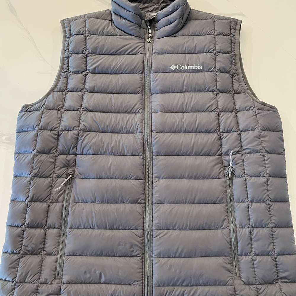Columbia grey puffer vest